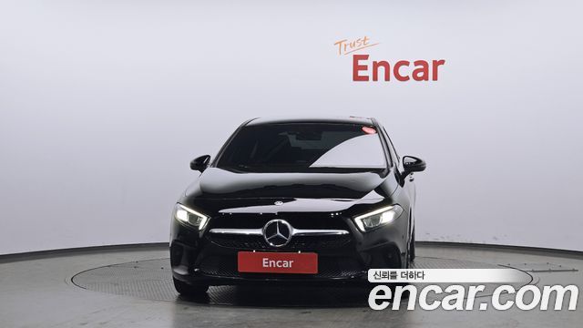 Mercedes-Benz A-Class (W177) A220 Sedan 2020 — фото 3