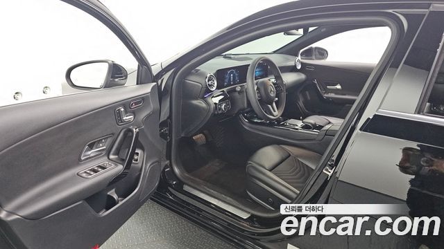 Mercedes-Benz A-Class (W177) A220 Sedan 2020 — фото 10