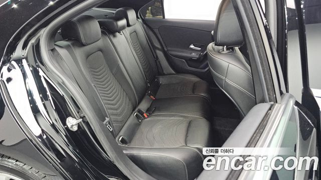 Mercedes-Benz A-Class (W177) A220 Sedan 2020 — фото 15