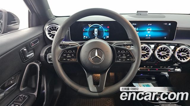 Mercedes-Benz A-Class (W177) A220 Sedan 2020 — фото 16