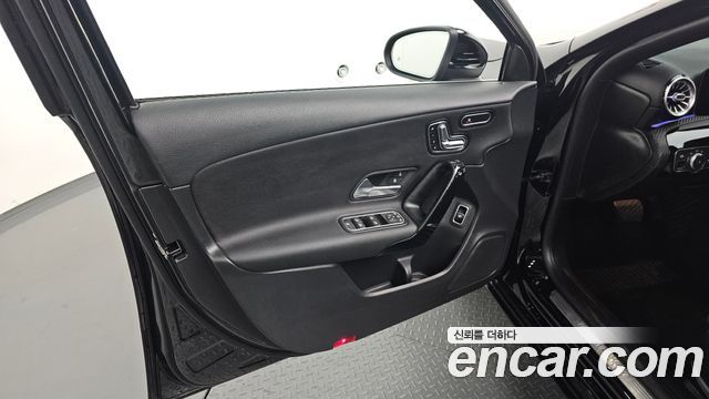 Mercedes-Benz A-Class (W177) A220 Sedan 2020 — фото 22