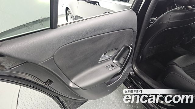Mercedes-Benz A-Class (W177) A220 Sedan 2020 — фото 31