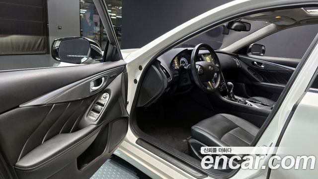 Infiniti Q50 2.2d Premium 2015 — фото 10