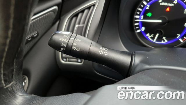 Infiniti Q50 2.2d Premium 2015 — фото 19