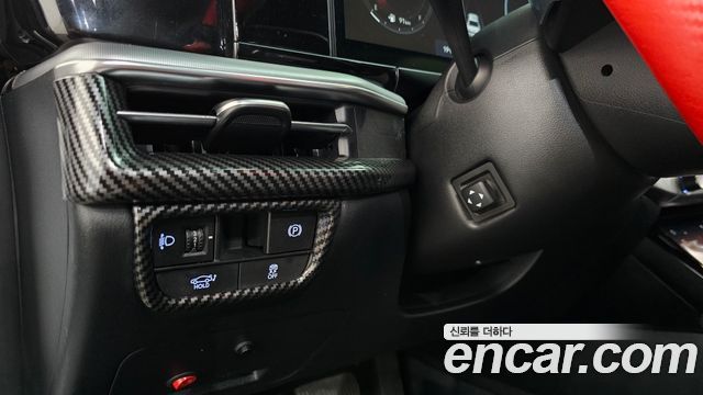 Hyundai Grandeur (GN7) 3.5 LPG 2WD (Taxi) Deluxe 2023 — фото 27
