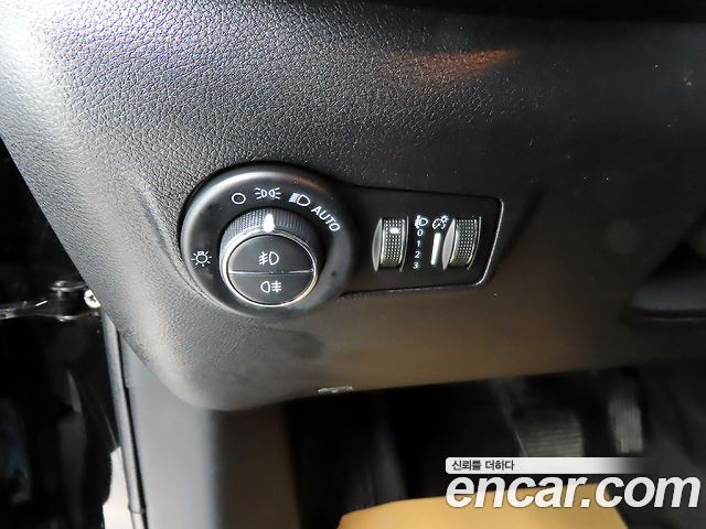 Jeep Compass (II) 2.4 Limitied AWD 2022 — фото 17