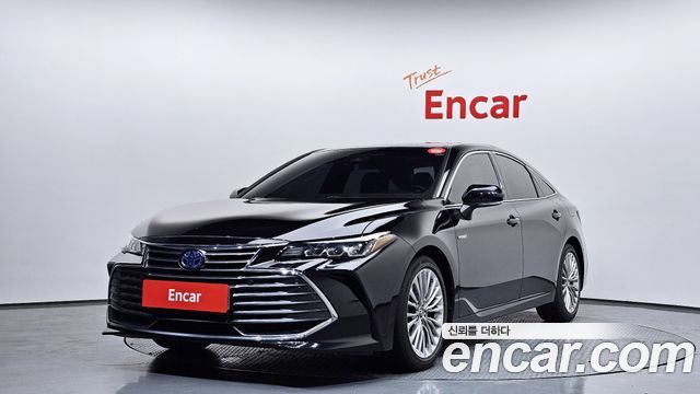 Toyota Avalon (V) 2.5 Hybrid 2019 — фото 1