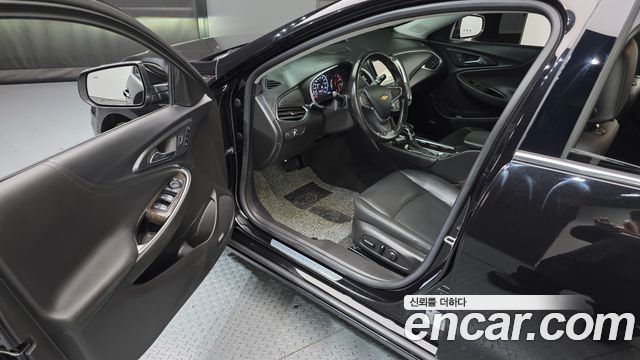 Chevrolet Malibu 2.0 Turbo Redline 2022 — фото 10