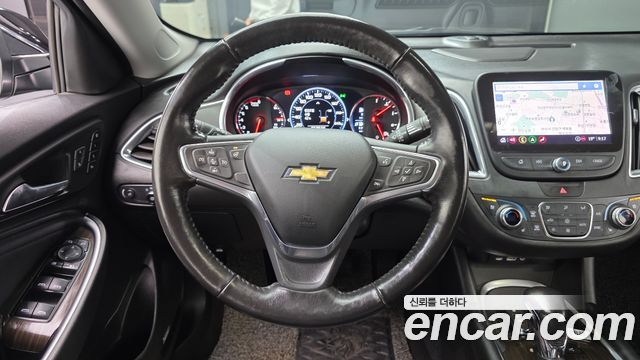 Chevrolet Malibu 2.0 Turbo Redline 2022 — фото 12