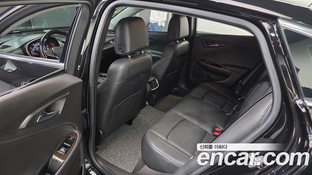 Chevrolet Malibu 2.0 Turbo Redline 2022 — фото 26