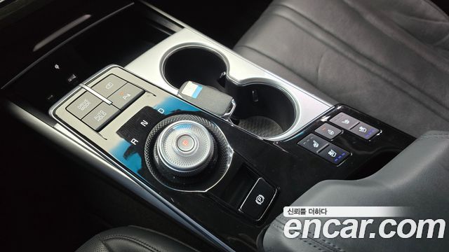Kia K8 2.5 Gasoline 2WD Noblesse 2023 — фото 9