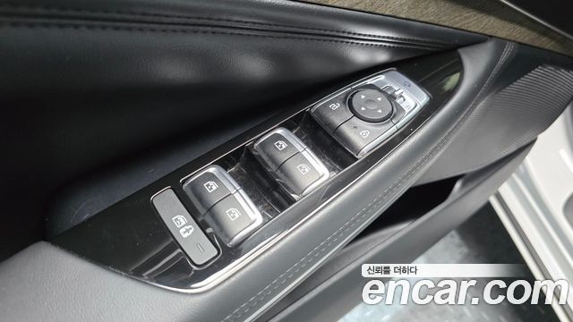 Kia K8 2.5 Gasoline 2WD Noblesse 2023 — фото 14