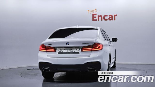 BMW 5 Series (G30) 520d xDrive M Sport Package Plus 2020 — фото 4