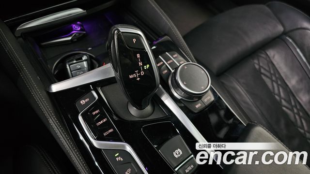 BMW 5 Series (G30) 520d xDrive M Sport Package Plus 2020 — фото 9