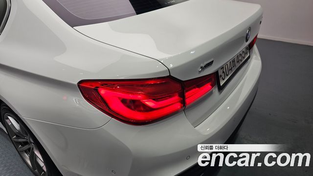 BMW 5 Series (G30) 520d xDrive M Sport Package Plus 2020 — фото 23