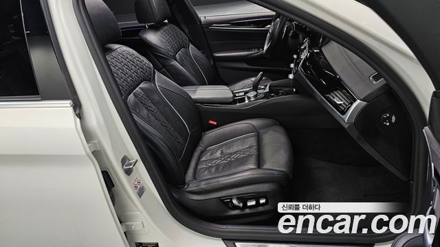 BMW 5 Series (G30) 520d xDrive M Sport Package Plus 2020 — фото 26