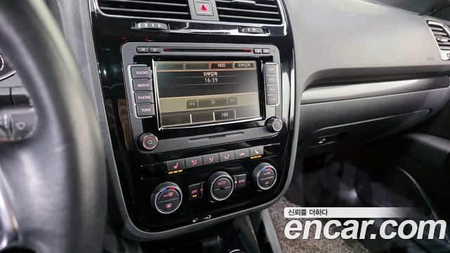 Volkswagen Scirocco 2.0 TDI R-Line 2015 — фото 14