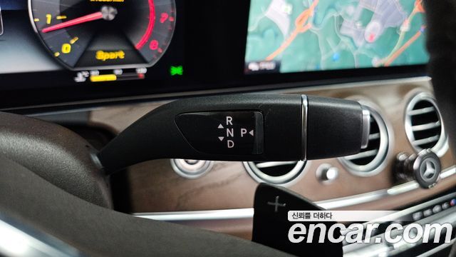 Mercedes-Benz E-Class (W213) E300 4MATIC Exclusive 2019 — фото 9