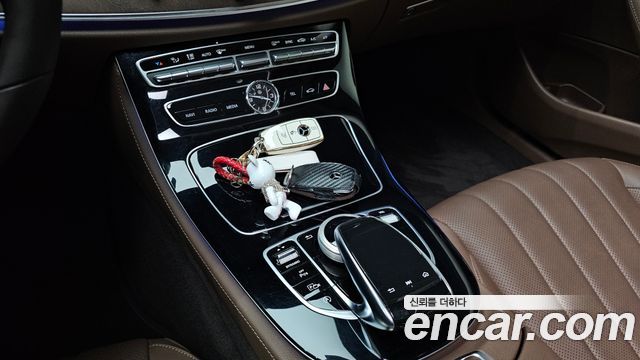 Mercedes-Benz E-Class (W213) E300 4MATIC Exclusive 2019 — фото 18