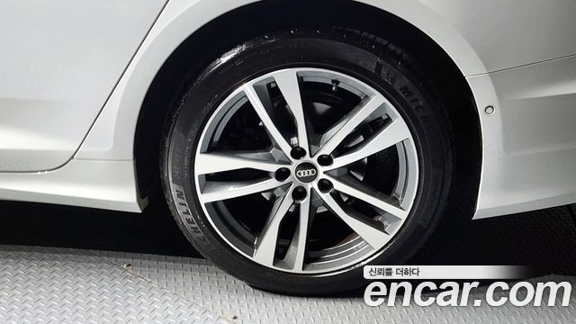 Audi A6 (C8) 40 TDI Quattro Premium 2022 — фото 21