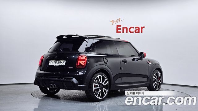MINI Cooper S JCW Pat Moss Edition 3rd 2023 — фото 2