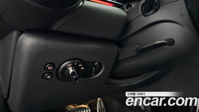 MINI Cooper S JCW Pat Moss Edition 3rd 2023 — фото 18