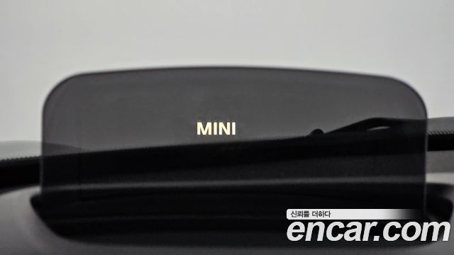 MINI Cooper S JCW Pat Moss Edition 3rd 2023 — фото 28