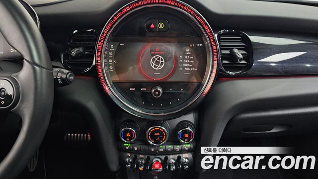 MINI Cooper S JCW Pat Moss Edition 3rd 2023 — фото 30