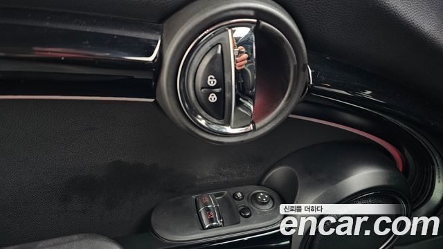 MINI Cooper S JCW Pat Moss Edition 3rd 2023 — фото 32