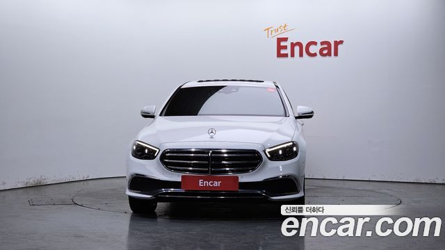 Mercedes-Benz E-Class (W213) E300e 4MATIC Exclusive 2023 — фото 3