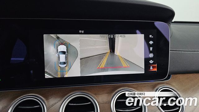 Mercedes-Benz E-Class (W213) E300e 4MATIC Exclusive 2023 — фото 15