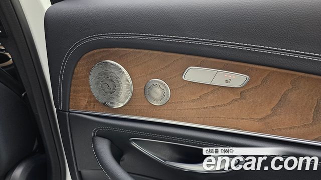 Mercedes-Benz E-Class (W213) E300e 4MATIC Exclusive 2023 — фото 28