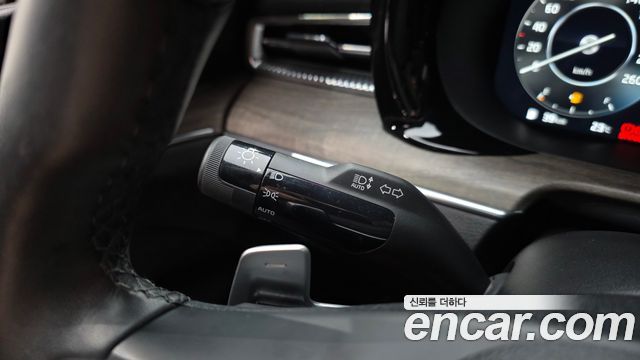 Kia K5 (III) 2.0 Noblesse 2023 — фото 19