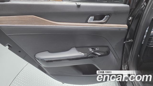 Kia K5 (III) 2.0 Noblesse 2023 — фото 25