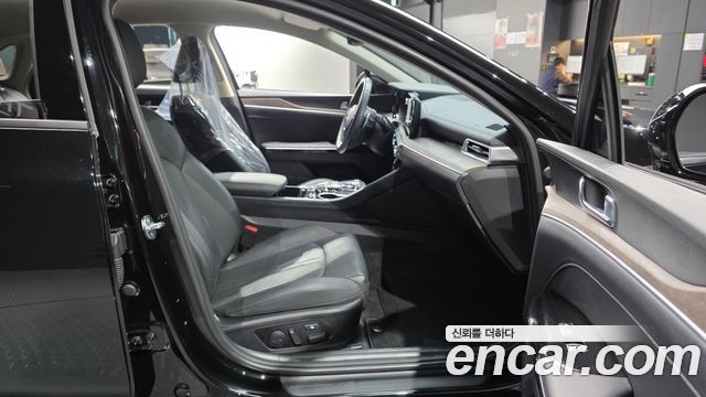 Kia K5 (III) 2.0 Noblesse 2023 — фото 26