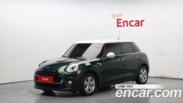MINI Cooper 5Door Standard 3rd