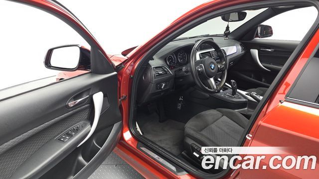 BMW 1 Series (F20) 118d M Sport Shadow 5 Door 2018 — фото 10