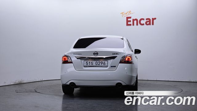 Nissan Altima 2.5 Tech L33 2016 — фото 4