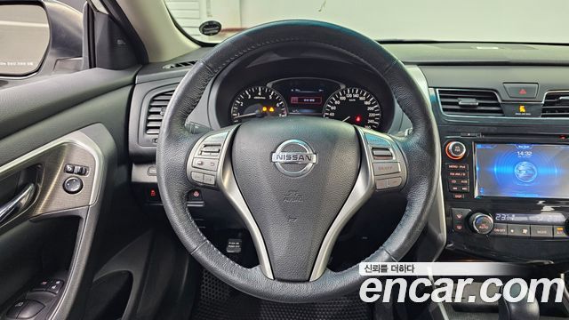 Nissan Altima 2.5 Tech L33 2016 — фото 13