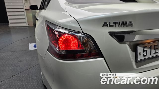 Nissan Altima 2.5 Tech L33 2016 — фото 23