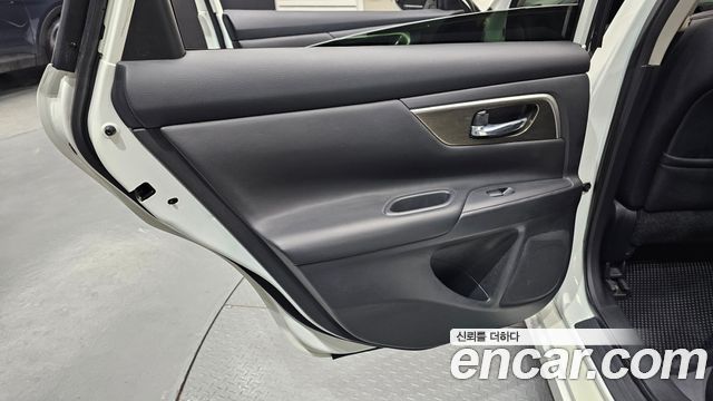 Nissan Altima 2.5 Tech L33 2016 — фото 25