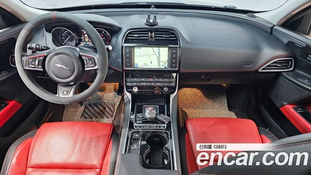 Jaguar XE 20d R-Sport 2016 — фото 7