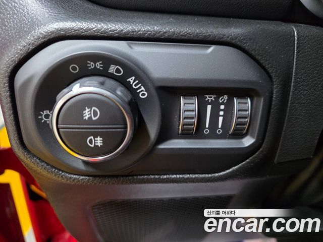 Jeep Wrangler (JL) 2.0 Overland Power Top 4Door 2023 — фото 15