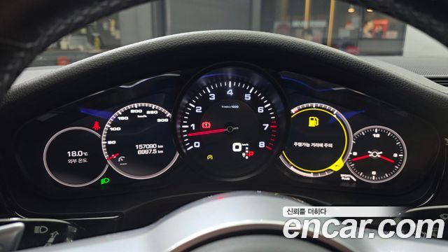 Porsche Panamera (971) 3.0 AWD 2018 — фото 8