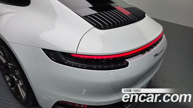 Porsche 911 (992) Carrera 4 2020 — фото 23
