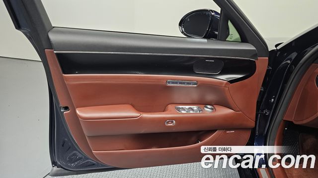 Genesis G90 (RS4) Gasoline 3.5 Turbo AWD 2023 — фото 30
