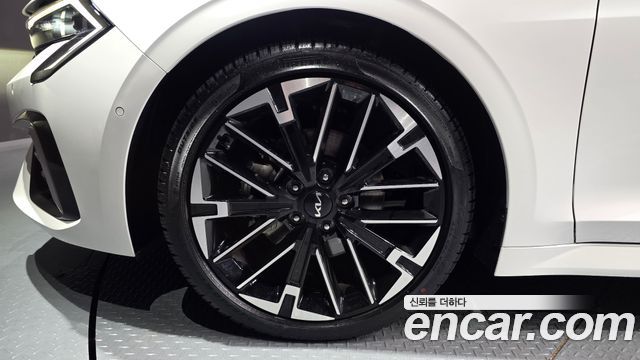 Kia K5 (III) 1.6 Turbo Signature 2025 — фото 5