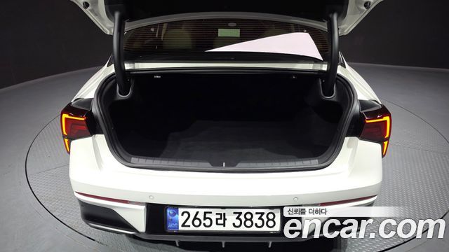 Kia K5 (III) 1.6 Turbo Signature 2025 — фото 20