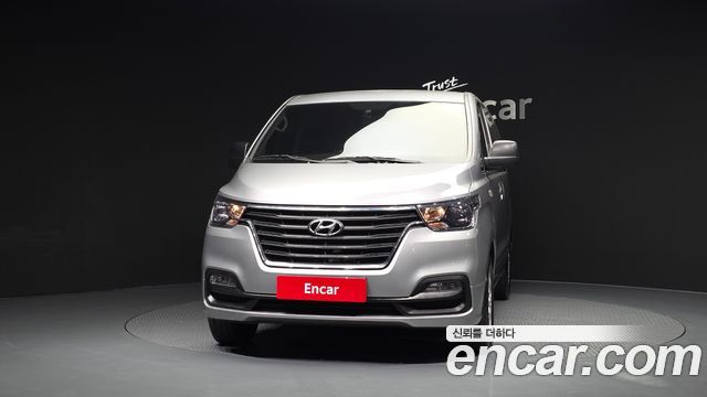 Hyundai Grand Starex Van 3-Seater Smart 2021 — фото 3