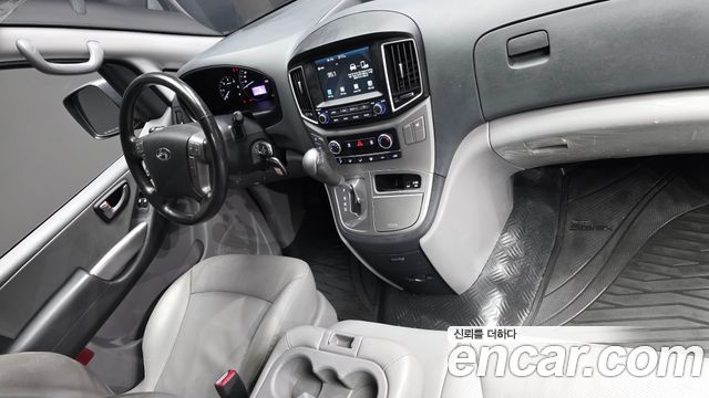 Hyundai Grand Starex Van 3-Seater Smart 2021 — фото 7